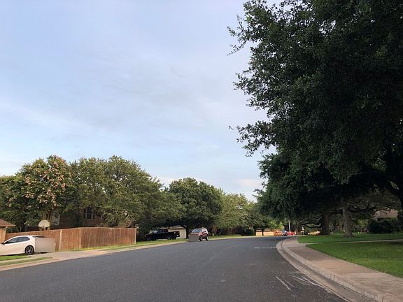 4th image of 8706 Bobcat Dr