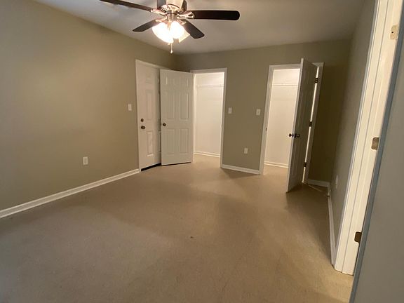 3rd image of 918 Brady St #2
