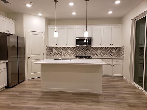 4th image of 3433 Cantor Dr
