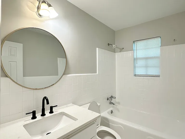 4359 Oak St — Photo 7