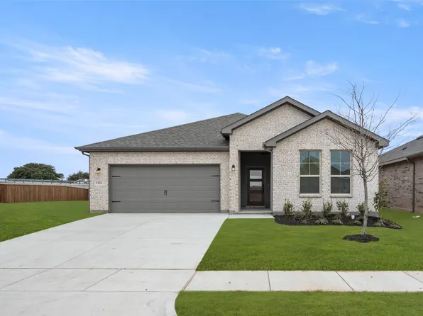 3131 Manchester Dr, Cleburne, TX 76031