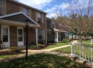 280 W Walnut St, Yoe, PA 17313