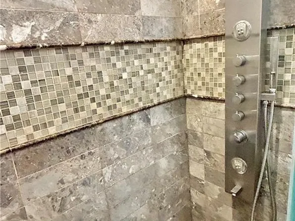 1213 Avenue Z image 8 of 27