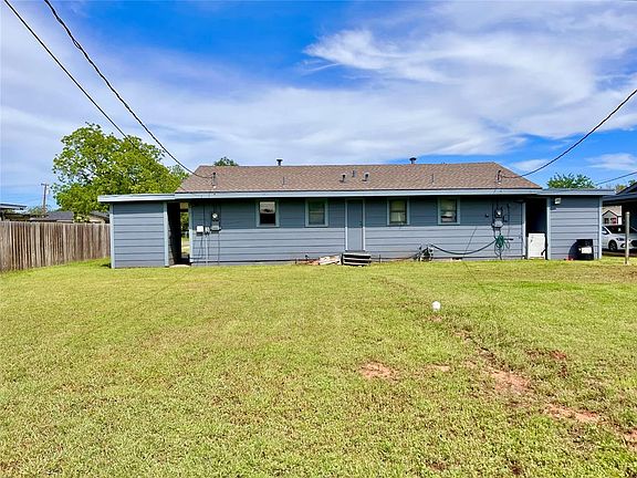 3rd image of 1005 N Thomas St