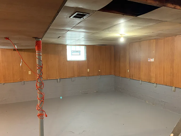 141 Homewood Ave — Photo 43