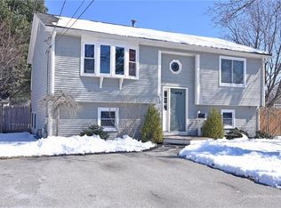 410 Buttonwoods Ave, Warwick, RI 02886