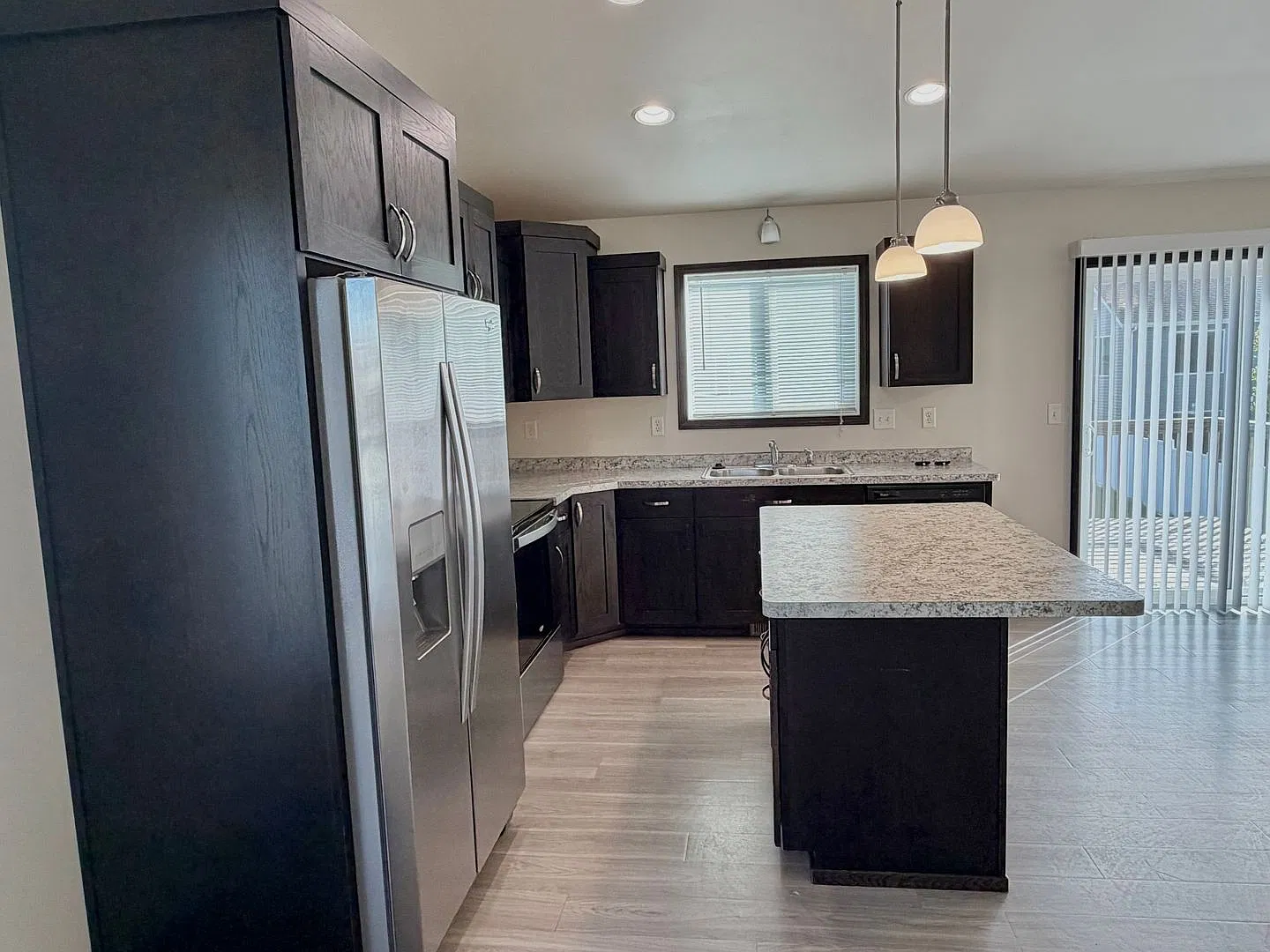 4 Bed 3 Bath Single Family Home — Photo 3