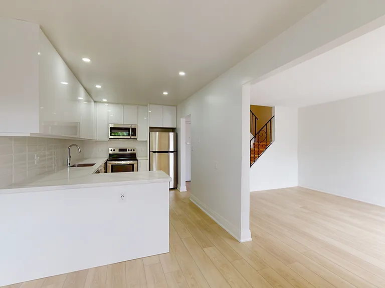 1259 Brant St #11 — Photo 9