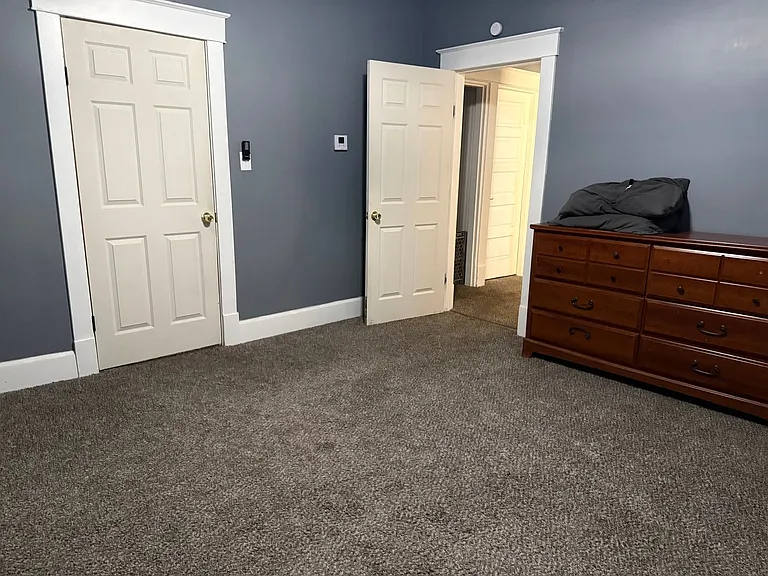 2638 Sanford Ave — Photo 6
