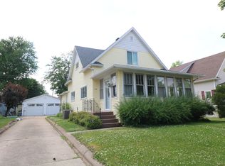 104 S Chicago Ave, Ladd, IL 61329