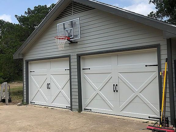 2nd image of 1216 Edgewater Dr