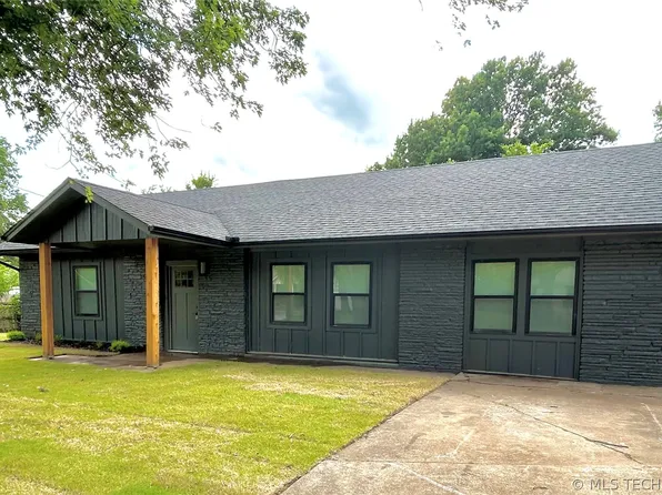 1305 N Dorothy Ave, Claremore, OK 74017