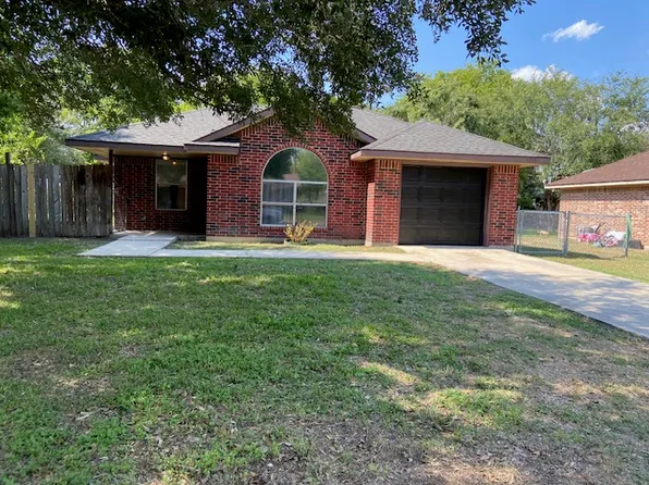 1309 Monte Vista Dr, Lockhart, TX 78644