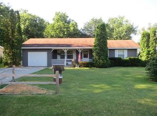 1845 Pine Bluff Rd, Morris, IL 60450