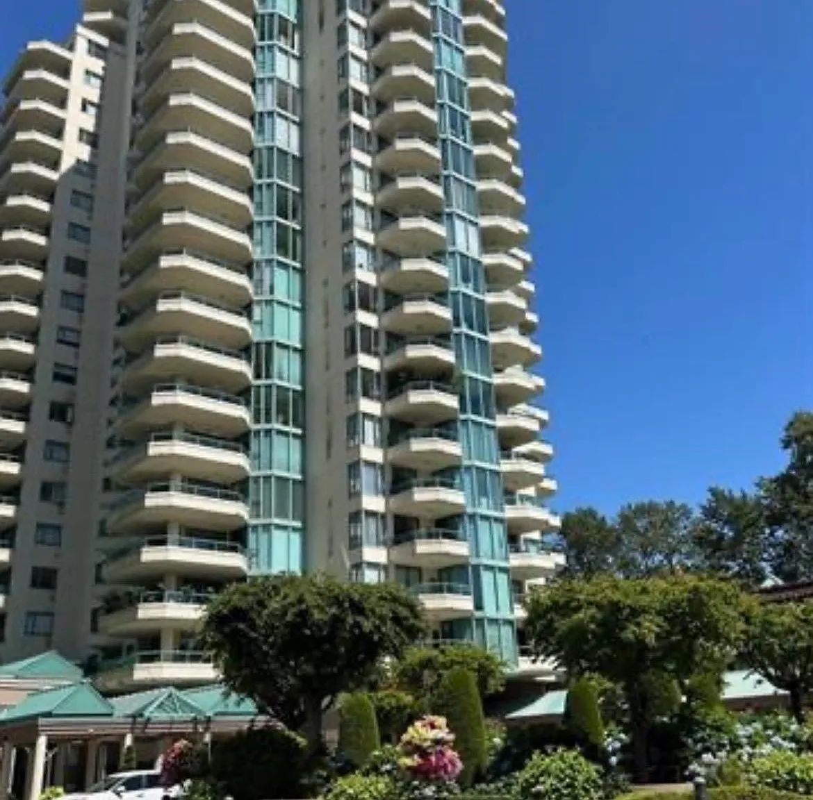 2 bed, 1315 sqft, $5,200 — Photo 1