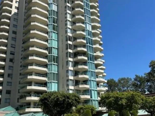 338 Taylor Way #4A, West Vancouver, BC V7T 2Y1