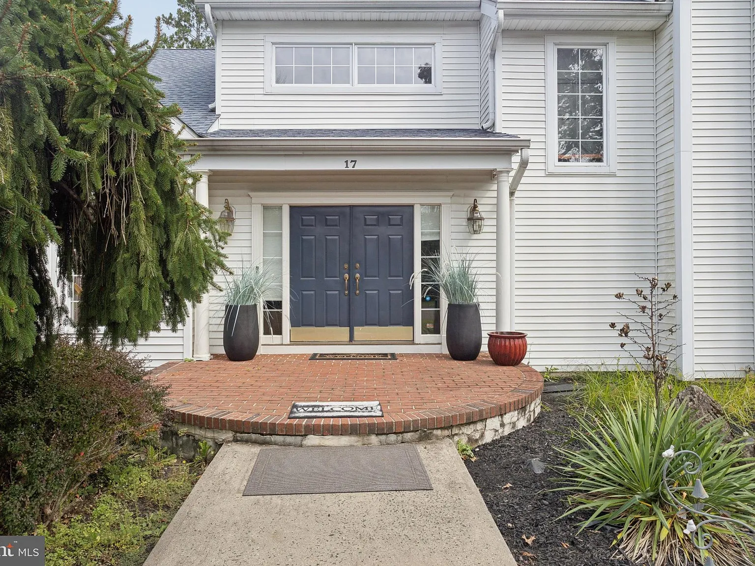 4 bed, 3.5 bath, 3727 sqft, $7,000 — Photo 4