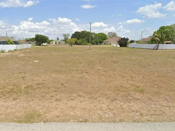 1213 NE 4TH PL, CAPE CORAL, FL 33909