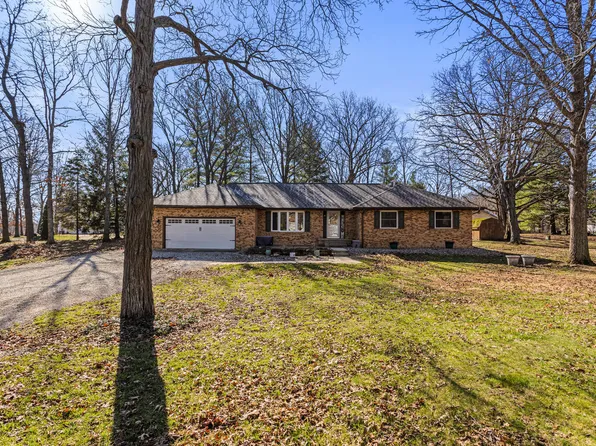 107 Kiowa Ct, Loda, IL 60948