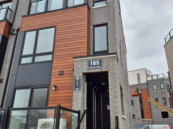 165 Tapscott Rd N #3, Toronto, ON M1B 0E8