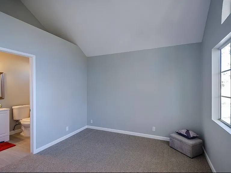 2412 Village Grn — Photo 9