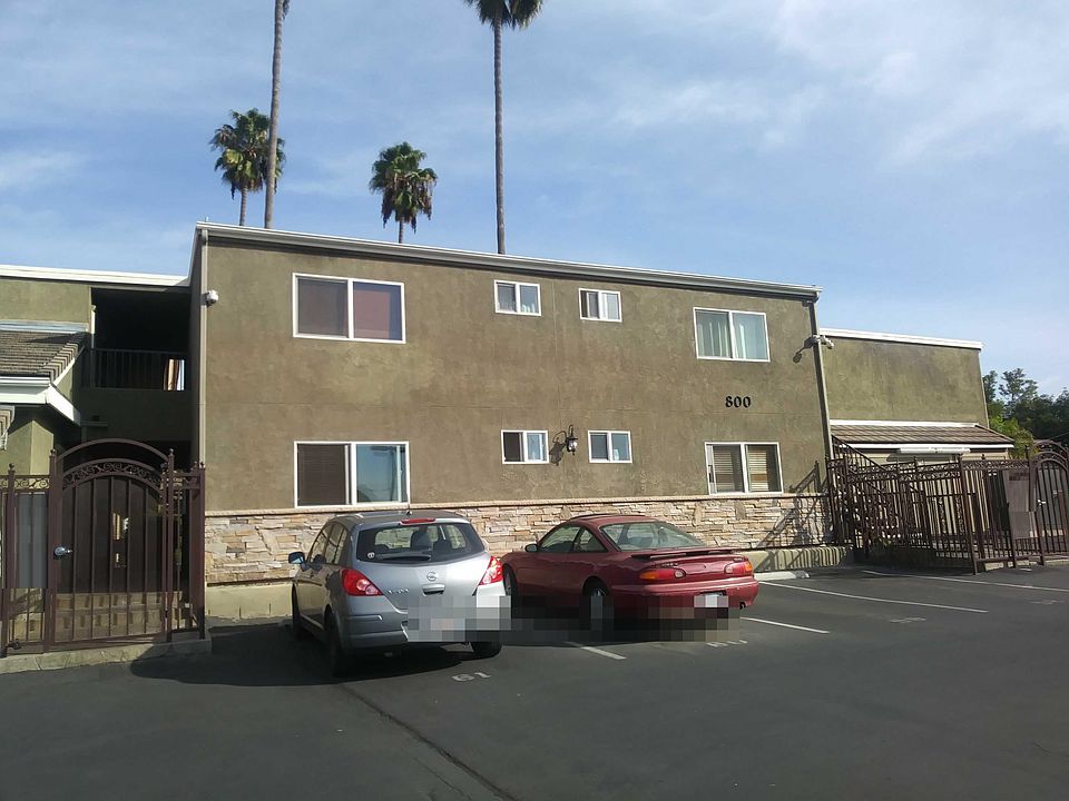 1st image of 800 N Mollison Ave Unit 5