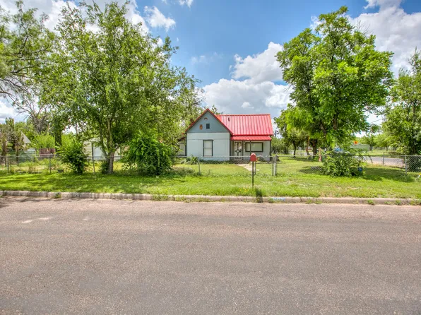 803 E 17th St, San Angelo, TX 76903