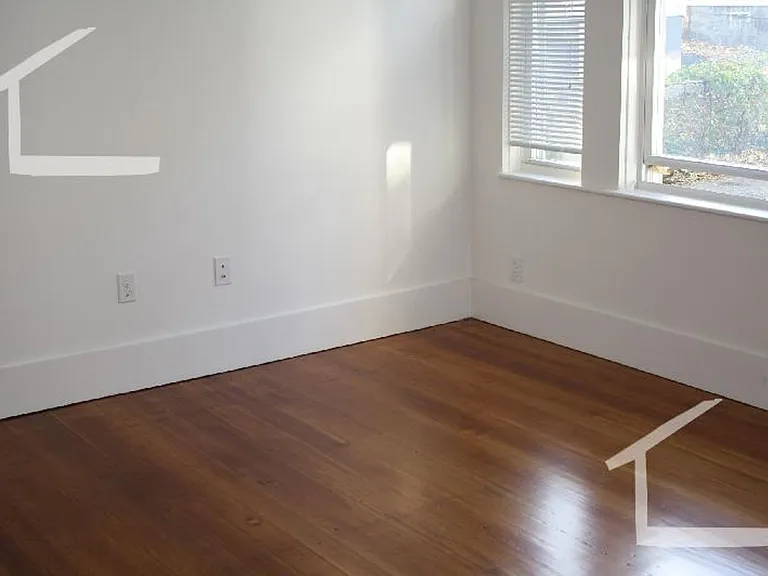 11 Wadsworth St #1L — Photo 4