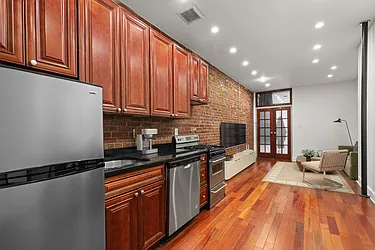 316 West 19th Street, #1W