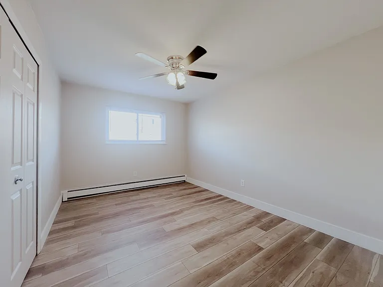 Emerald Village Apartments — Photo 7