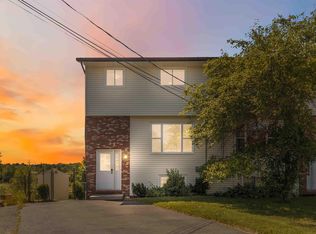23 Roseway Ct, Halifax, NS B2W 5P5