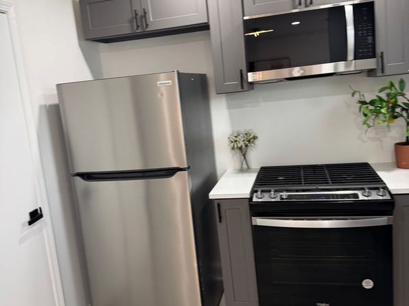 3475 Meadowlane Pl SW