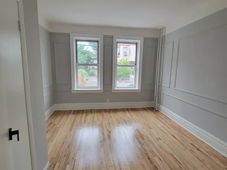 244 Claremont Ave #2B