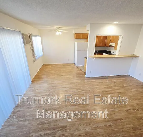 332 Cornell Dr #E — Photo 16