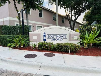 8652 N Southgate Shores Cir, Fort Lauderdale, FL, 33321