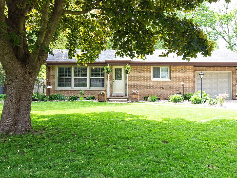 1st image of 54727 Dawn Dr
