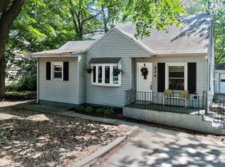 924 S Cedar Rd, New Lenox, IL 60451