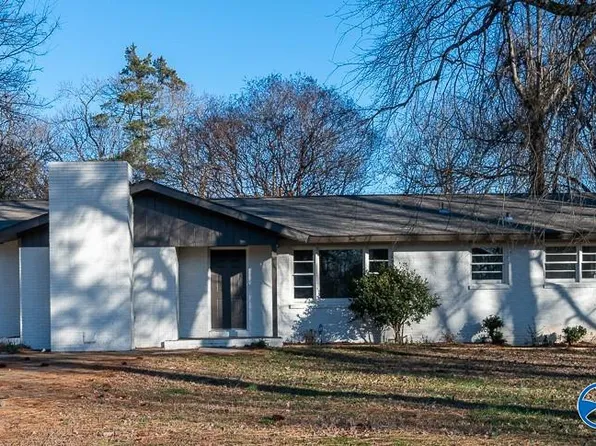 3701 Broadmor Rd NW, Huntsville, AL 35810