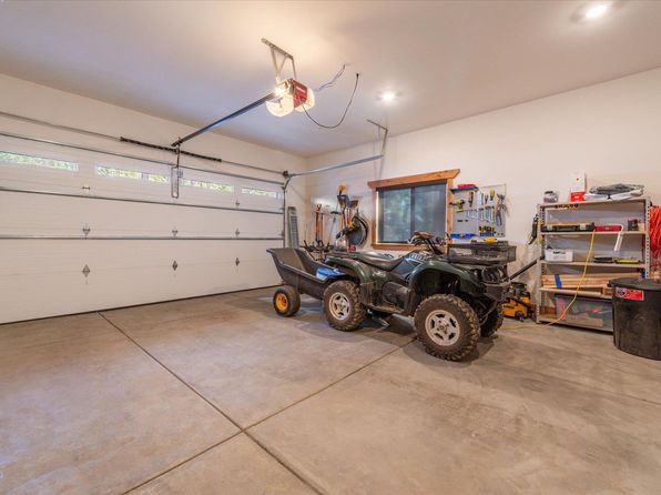 51212 Jeffery Pine Dr, Soda Springs, CA 95728