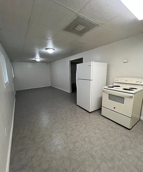 4655 Highland Ave — Photo 4