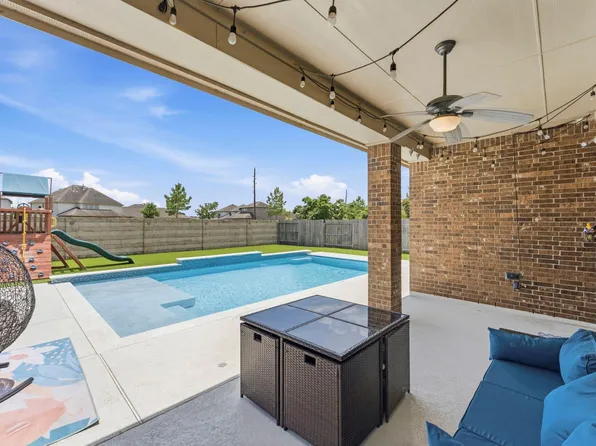 3861 Ponderosa Peak Dr, Spring, TX 77386