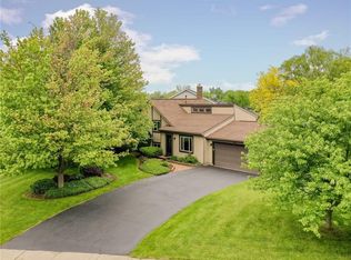 158 Wayfaring Ln, Rochester, NY 14612