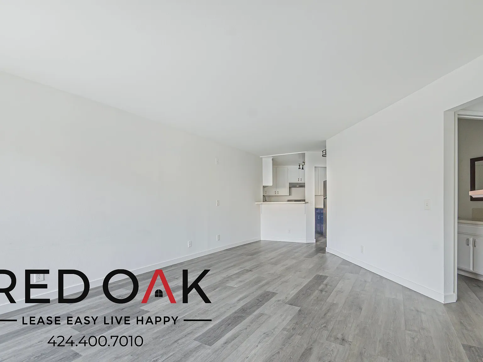 Comfortable 1-Bed with Community Patio and Parking Included in the Heart of Palms! — Photo 1