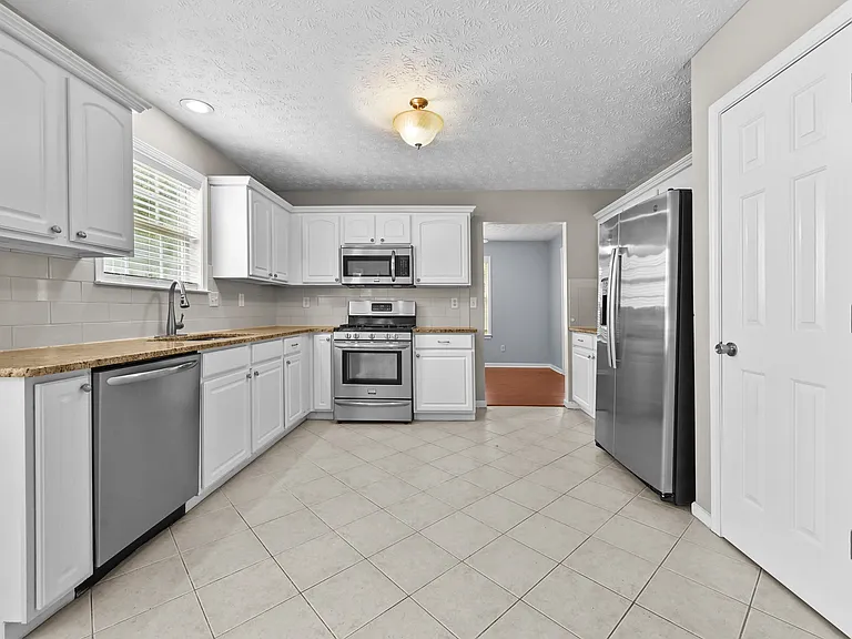 1029 Harbins Pass Dr — Photo 11