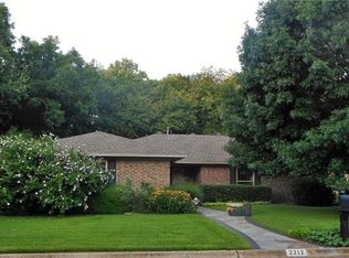 2212 Burning Tree Ln, Denton, TX 76209