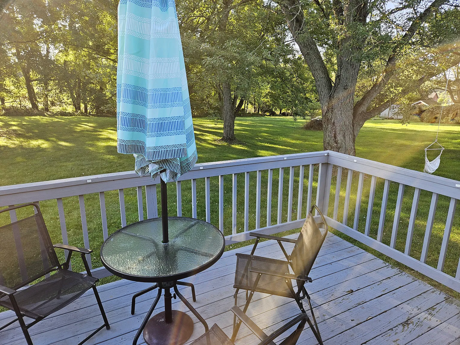 2 bed, 1200 sqft, $1,050 — Photo 2