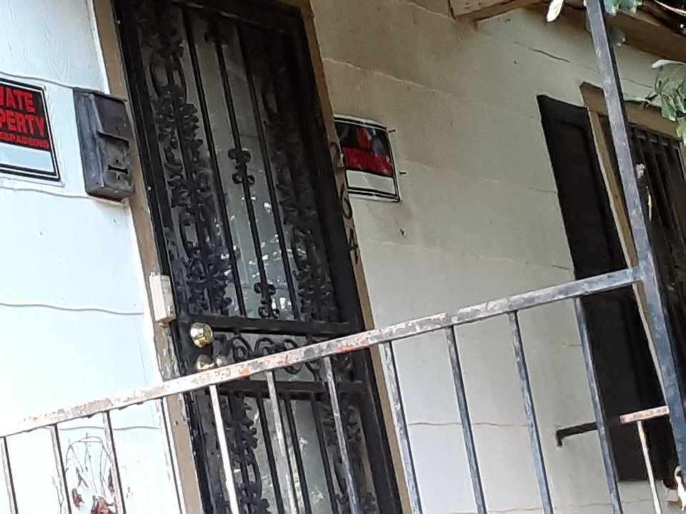 1st image of 264 W McKellar Ave