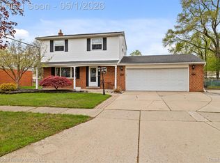 36801 Barr St, Clinton Township, MI 48035
