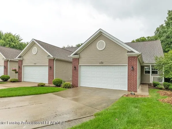 2528 Limerick Cir #32, Holt, MI 48842