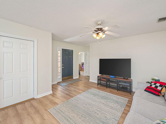 5th image of 398 Pristine Water Ln
